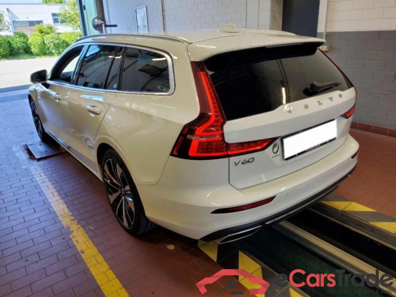 Volvo V60 Kombi (2018->) DE - Kb5 T6 Twin Engine AWD EU6d, Inscription Plug-In AWD (E6d), 2020 - 2021 #4