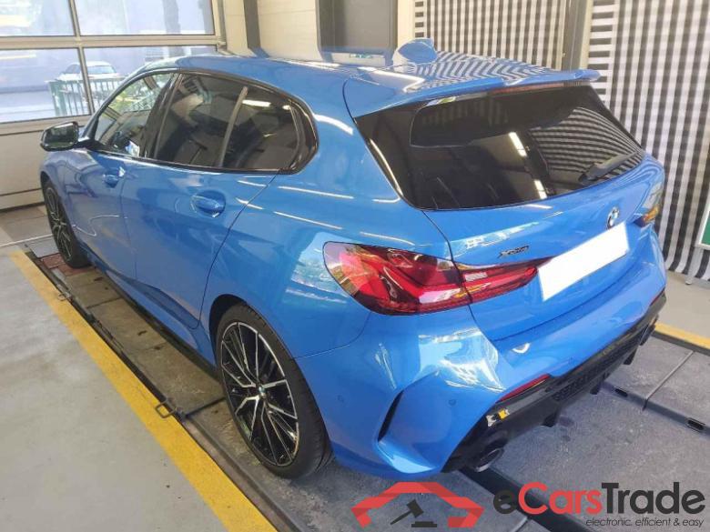 BMW Baureihe 1 Lim. (F40)(2019->) DE - LimS5 M135i EU6d, xDrive (OPF)(EURO 6d), 2020 - 2024 #4