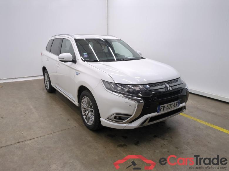 Mitsubishi Phev Twin Motor 4WD Instyle MY20 MITSUBISHI Outlander PHEV / 2018 / 5P / SUV Phev Twin Motor 4WD Instyle MY20 #4