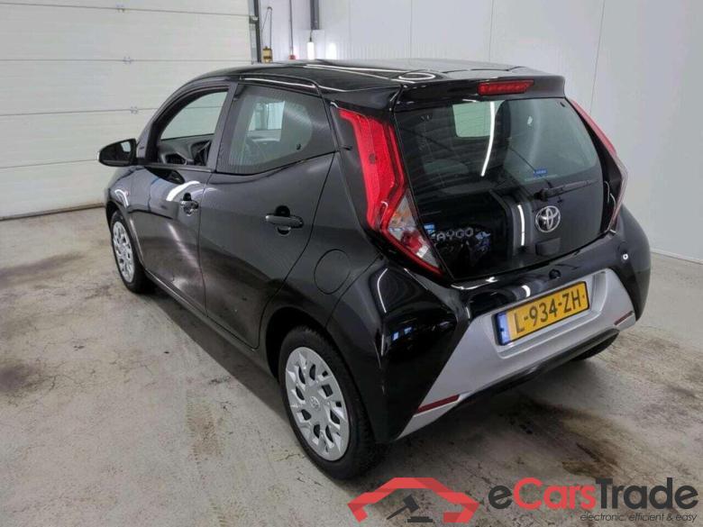 TOYOTA Aygo 1.0 VVT-i x-play #6
