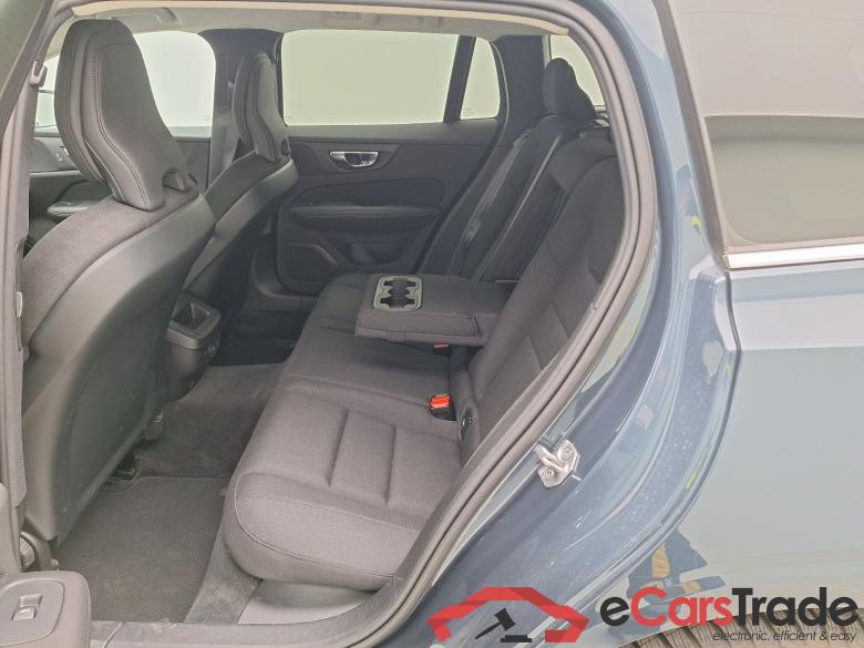Volvo, V60 '18, Volvo V60 D3 Geartronic Momentum Pro 5d #4