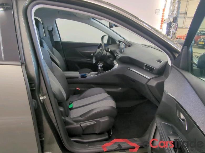 Peugeot 5008 17 - 20 Peugeot 5008 Blue Lease Premium PureTech 130 5d #3