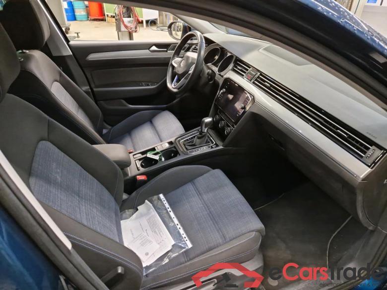 Vw GTE Passat Variant #5