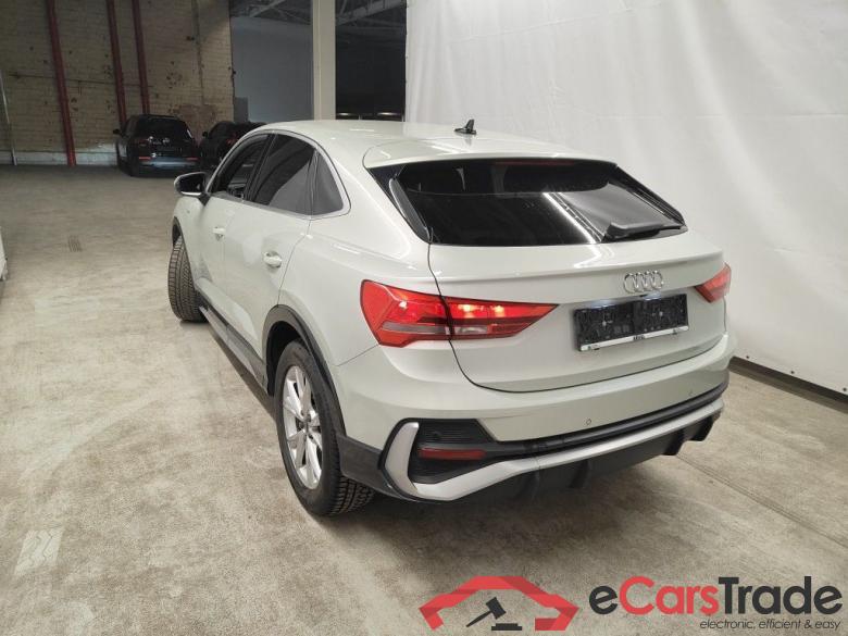 Audi Q3 Sportback 35 TDI S tronic S Line Business Ed 5d #4