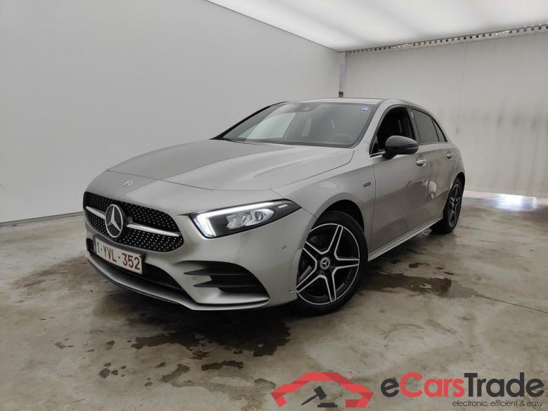 Mercedes-Benz A-Klasse A 250 e 5d #3