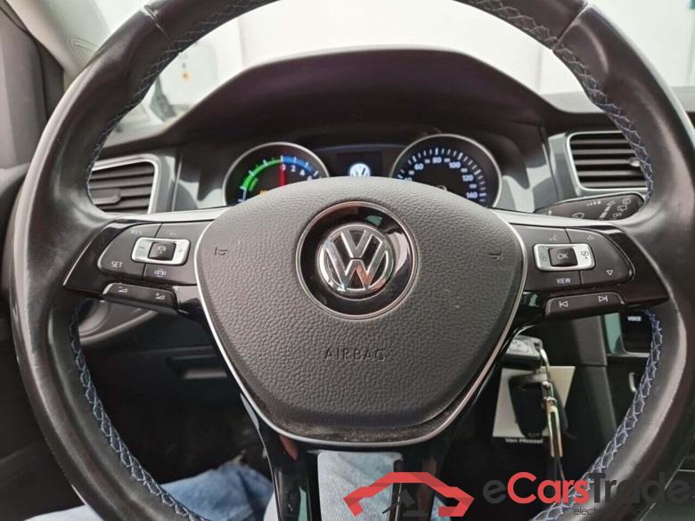 VOLKSWAGEN e-Golf e-Dition #6