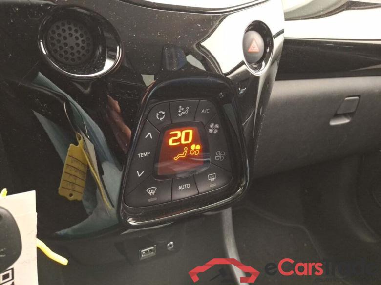PEUGEOT 108 1.0 e-VTi Allure #6