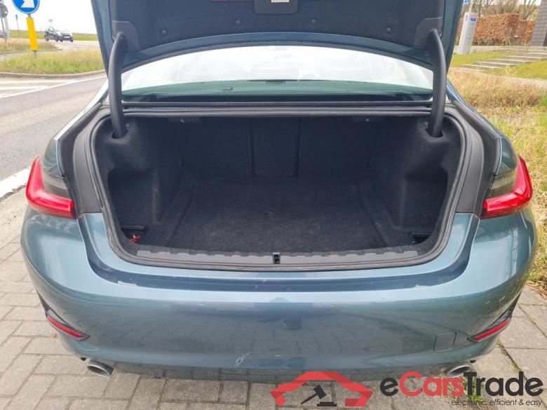 BMW 3 DIESEL - 2019 318 dA AdBlue #4