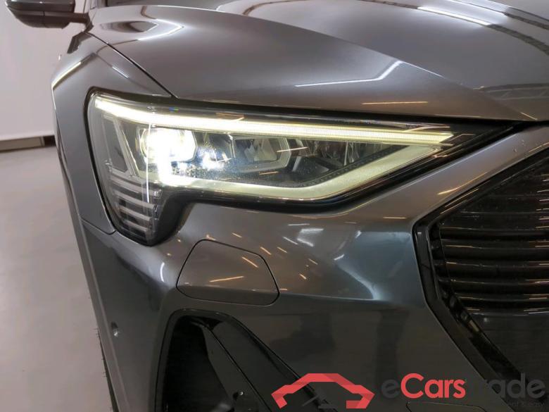 AUDI e-tron  #4