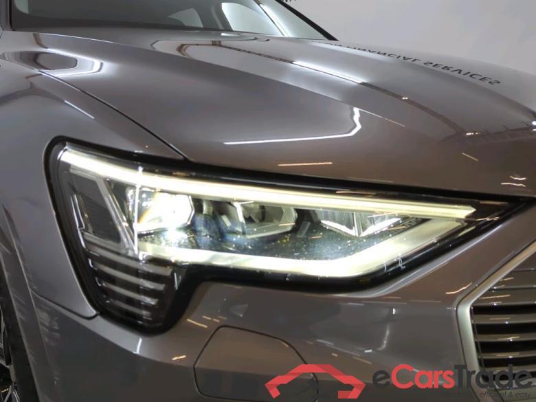 AUDI e-tron  #4