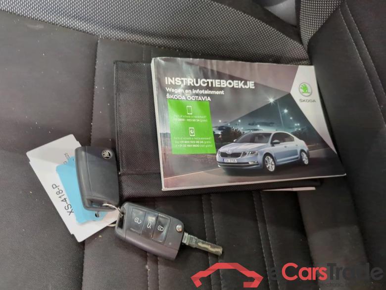 SKODA Octavia Combi 85 kW #6