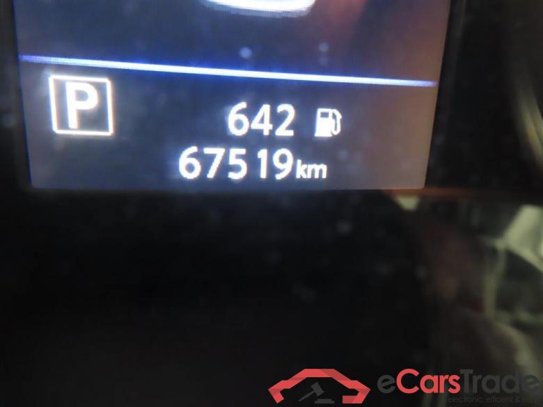 NISSAN Qashqai 1.3 DIG-T N-Connecta #4