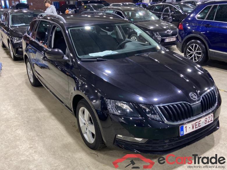 SKODA Octavia 1.6 CR TDi Ambition DSG #2