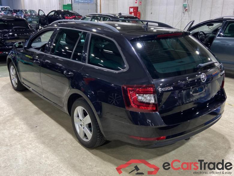 SKODA Octavia 1.6 CR TDi Ambition DSG #3