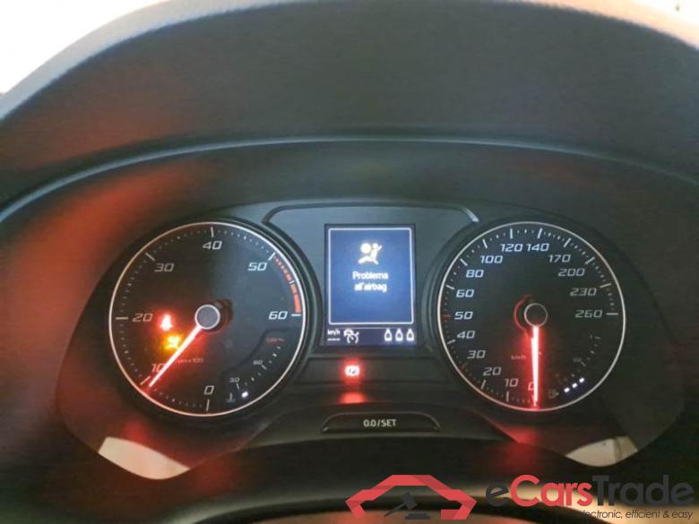 Seat 8 SEAT ATECA / 2016 / 5P / SUV 1.6 TDI BUSINESS #5