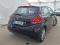 preview Peugeot 208 #2