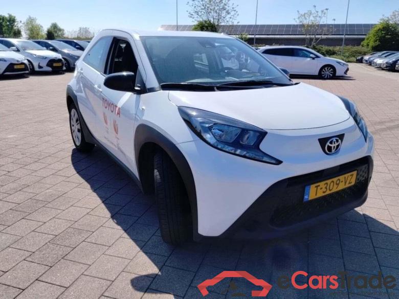 TOYOTA Aygo X 1.0 VVT-i MT Play #2