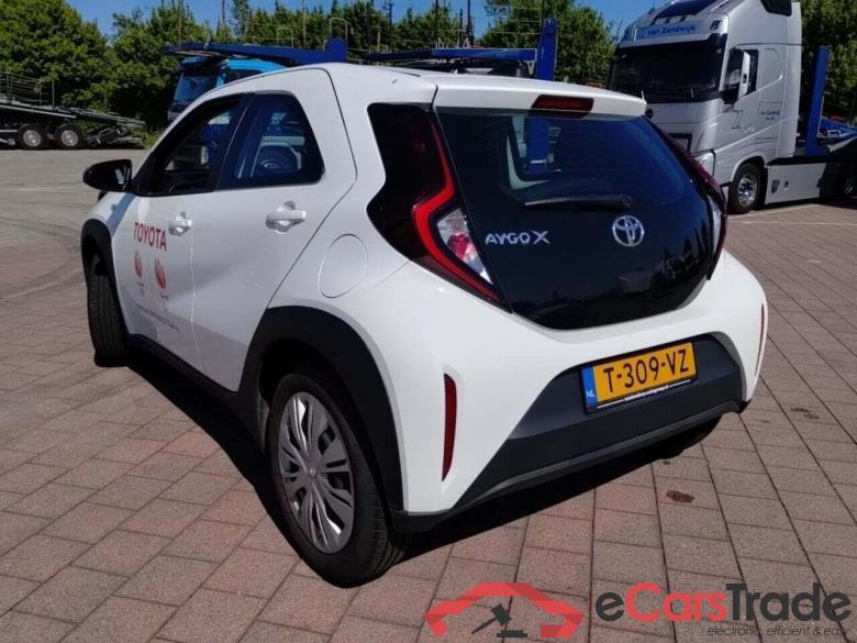 TOYOTA Aygo X 1.0 VVT-i MT Play #3