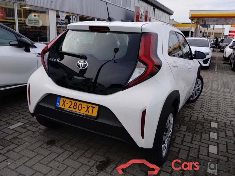 TOYOTA Aygo X 1.0 VVT-i MT Play #4
