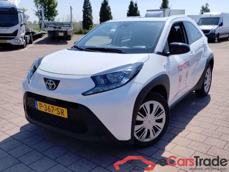 TOYOTA Aygo X 1.0 VVT-i MT Play #1