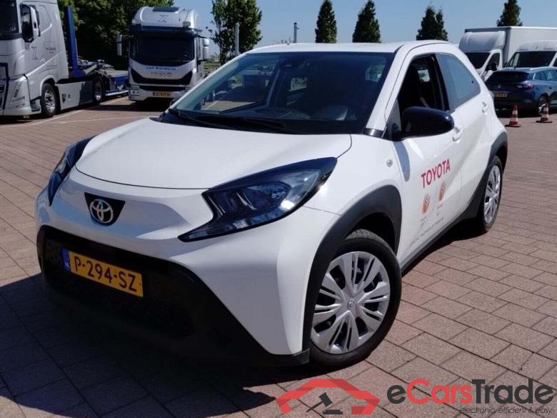 TOYOTA Aygo X 1.0 VVT-i MT Play #1
