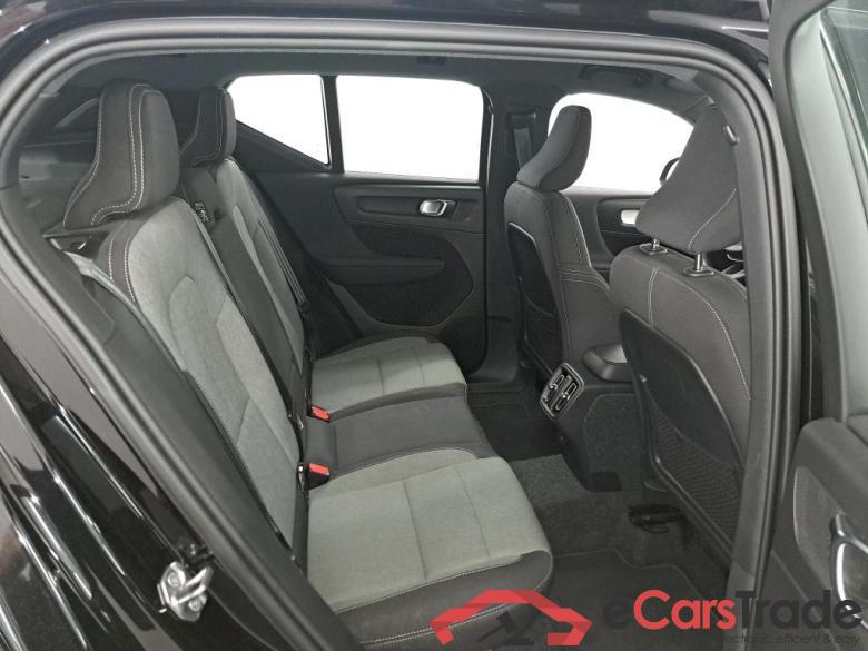 VOLVO XC40 1.5 T2 MOMENTUM PRO #6