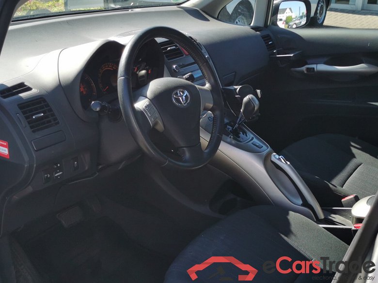 Toyota Life Auris #6