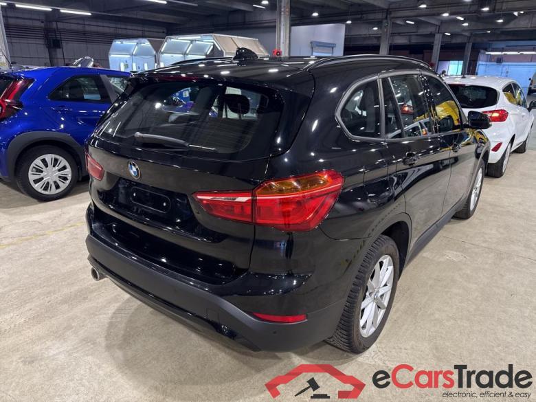 BMW X1 - 2019 1.5i sDrive18 OPF #4