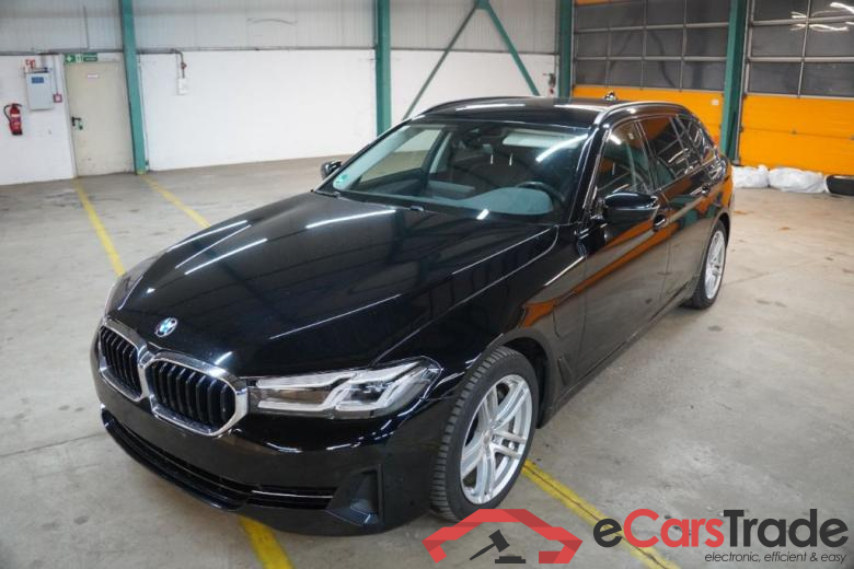 BMW 5-Serie Touring ´16 Baureihe 5 Touring 530 e 2.0 215KW AT8 E6d
