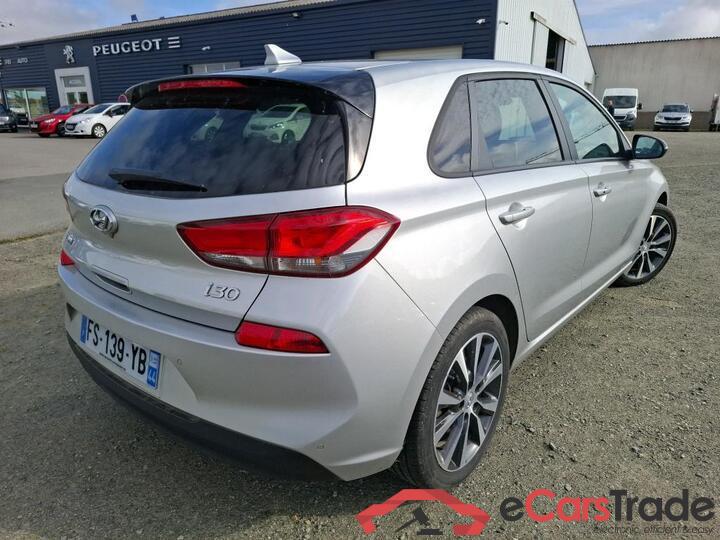 Hyundai i30 1.6 CRDI Aut. Navi KeylessGo Camera Klima PDC ... #3