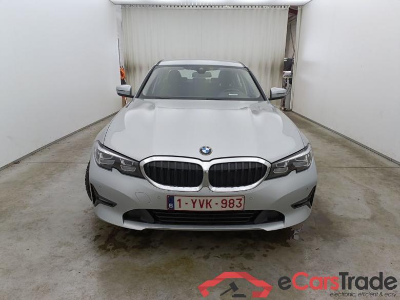 BMW 3 Reeks Berline 318dA (100 kW) 4d #1
