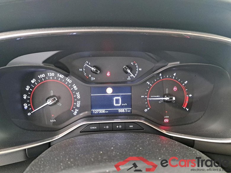 Citroen BlueHDi 130 S&S BVM6 Live CITROEN C5 Aircross / 2018 / 5P / SUV BlueHDi 130 S&S BVM6 Live #6