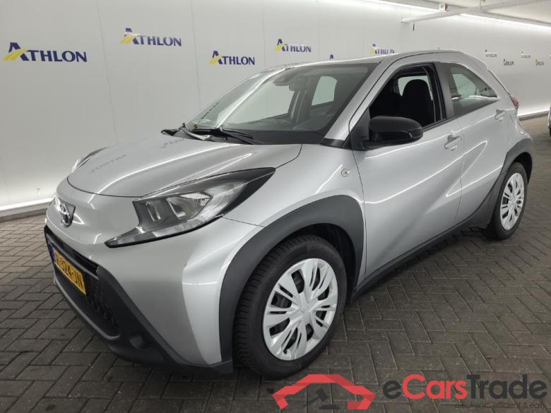 TOYOTA Aygo X 1.0 VVT-I MT play 5D 53kW #1