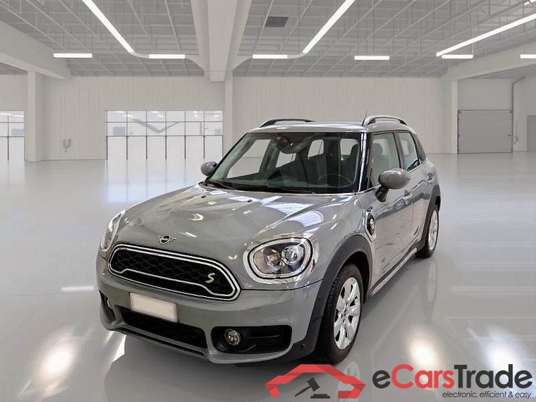 Mini 76 MINI COUNTRYMAN / 2016 / 5P / BERLINA COOPER S E ALL4 BUSINESS AUTOM.