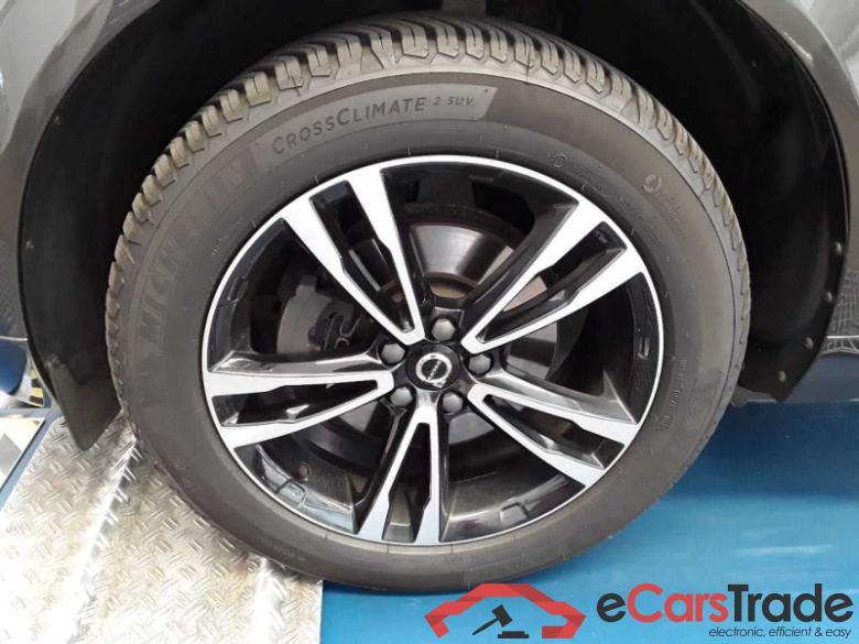 Volvo XC60 (03.2017->) DE - SUV5 D4 2WD EU6d-T, Momentum Pro (EURO 6d-TEMP), 2019 - 2020 #5