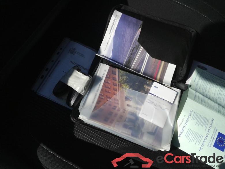 Ford 2.0 TDCi 110kW (150CV) Titanium 235 FORD Mondeo / 2014 / 5P / berlina con portón 2.0 TDCi 110kW (150CV) Titanium 235 #5