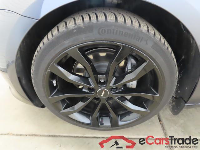 Tesla Model 3 ´18 BEV TESLA Model 3 Langstreckenbatt. Allradantrieb Dual Motor 4d 366kW #6
