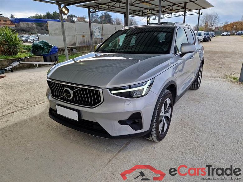 Volvo 11 VOLVO XC40 / 2021 / 5P / SUV T4 RECHARGE PLUG-IN AUTO CORE #1