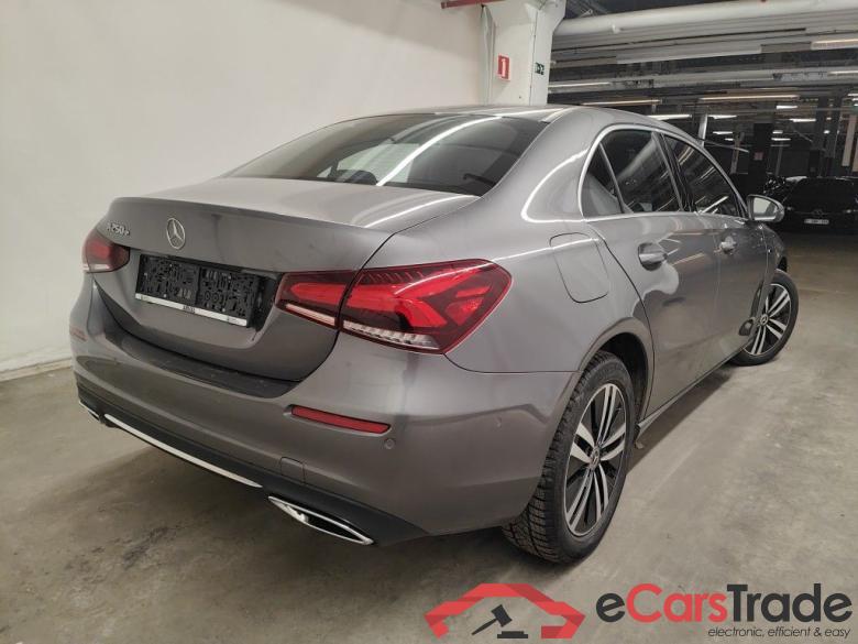 Mercedes-Benz A-Klasse Limousine A 250e Business Solution 4d #2
