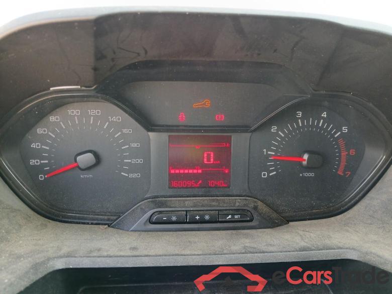 Peugeot Pro Standard 600kg BlueHDi 73kW (AC) PEUGEOT Partner / 2018 / 3P / furgón derivado de turismo Pro Standard 600kg BlueHDi 73kW (AC) #4