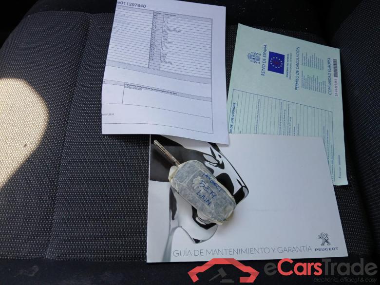 Peugeot Pro Standard 600kg BlueHDi 73kW (AC) PEUGEOT Partner / 2018 / 3P / furgón derivado de turismo Pro Standard 600kg BlueHDi 73kW (AC) #5