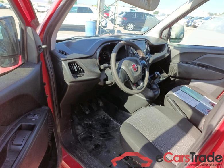 Fiat Base Maxi 1.3 Mjet 70kW Carga Aumentada FIAT Doblò Cargo/2015/4P/furgón derivado de turismo Base Maxi 1.3 Mjet 70kW Carga Aumentada #3
