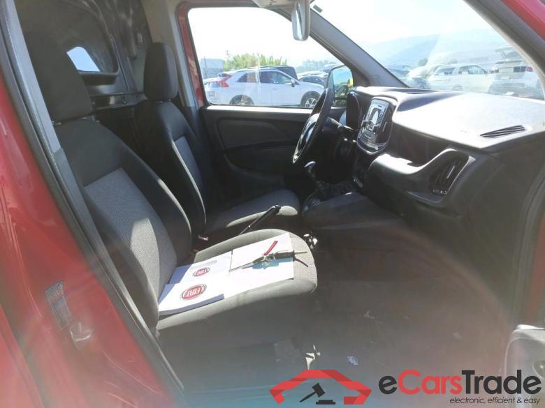 Fiat Base Maxi 1.3 Mjet 70kW Carga Aumentada FIAT Doblò Cargo/2015/4P/furgón derivado de turismo Base Maxi 1.3 Mjet 70kW Carga Aumentada #6