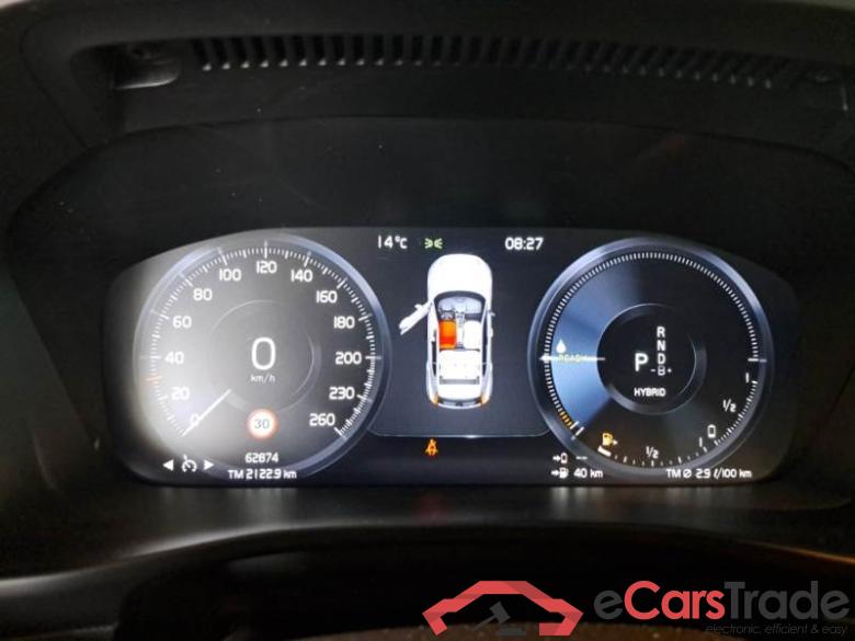 Volvo 235 VOLVO XC40 / 2017 / 5P / SUV T4 PLUG-IN HYBRID AUTO RECH INSCRIP EXPR #4