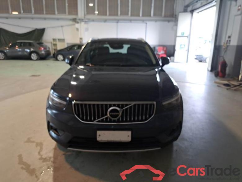 Volvo 235 VOLVO XC40 / 2017 / 5P / SUV T4 PLUG-IN HYBRID AUTO RECH INSCRIP EXPR #6