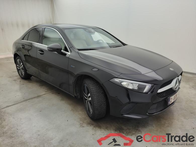 Mercedes-Benz A-Klasse Limousine A 250e Business Solution 4d #2