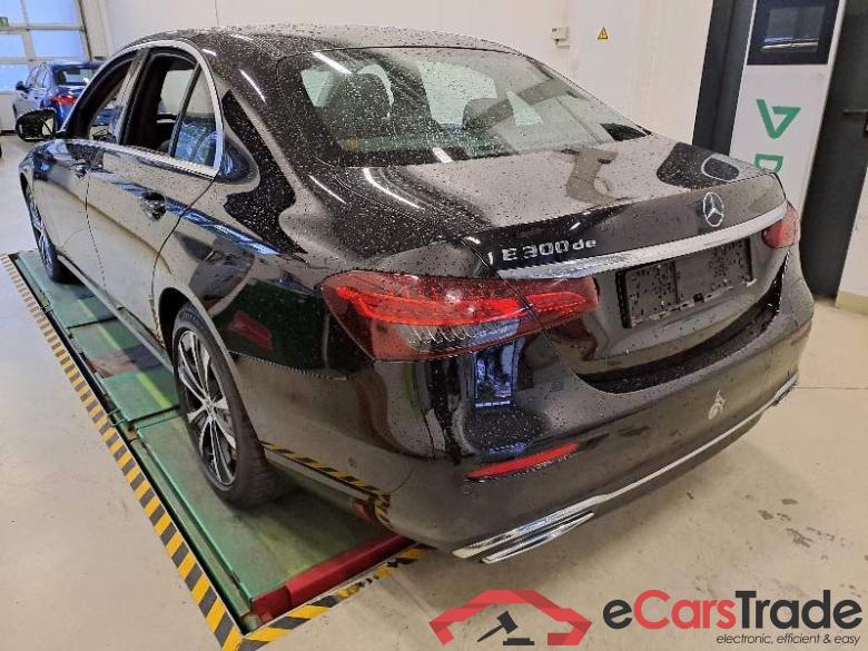 Mercedes-Benz E -Klasse Lim. (BM 213)(08.2016->) DE - Lim4 E 300 de EU6d, de Avantgarde (EURO 6d), (Facelift) 2020 - 2023 #4