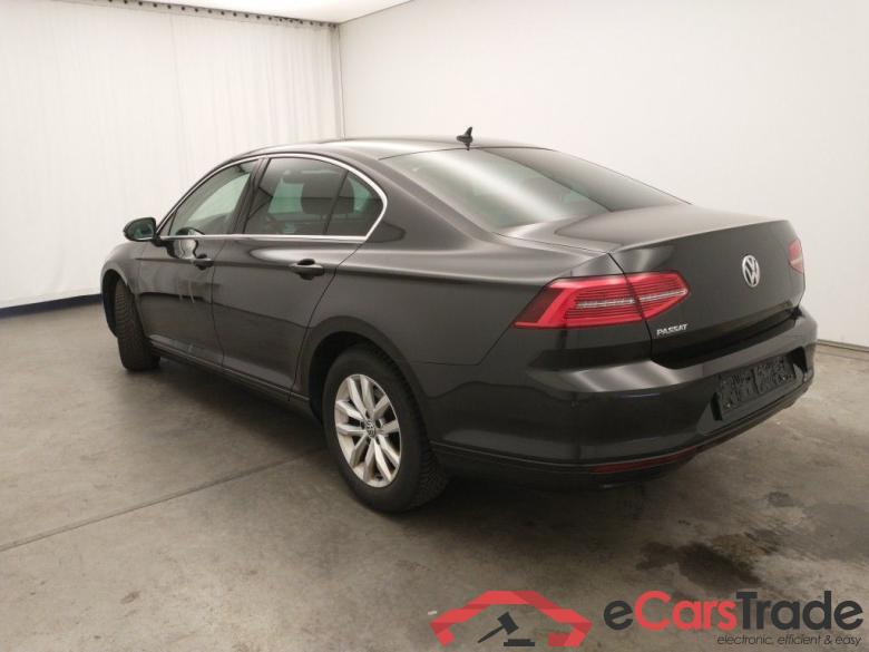 Volkswagen Passat 1.5 TSI OPF Comfortline Business 4d #4
