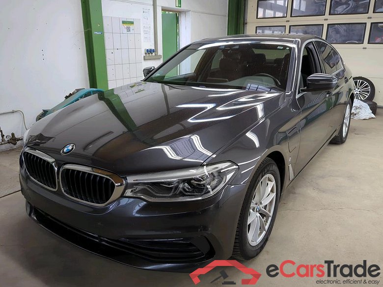 BMW 5-Serie ´16 Baureihe 5 Lim. 530 e Sport Line 2.0 185KW AT8 E6dT #1