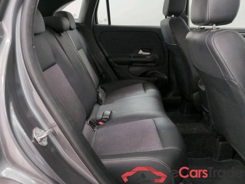 MERCEDES-BENZ GLA 2.0 GLA 180 D DCT BUSINESS SOLUTION #6